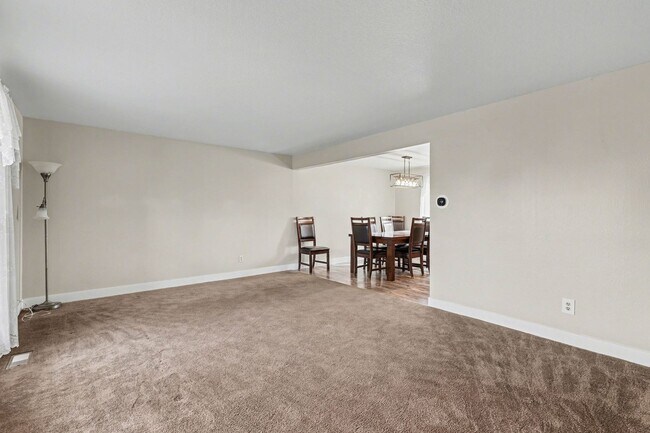 Building Photo - Spacious Home Wi/Large Fenced Yard + Covered Patio + Easy Denver/Boulder Commute