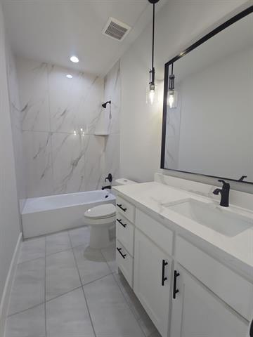 Building Photo - 1609 Sharon St