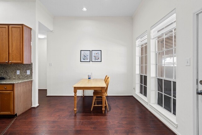 Building Photo - 11411 Oak Lake Ridge Ct