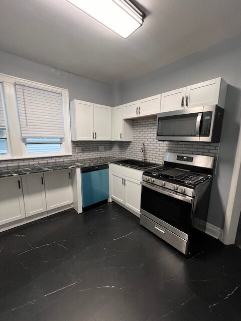 Building Photo - 1526 E Genesee St