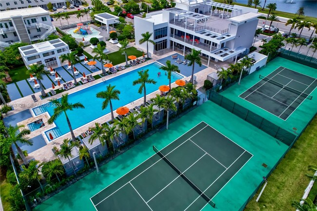 Building Photo - 6630 NW 104th Path