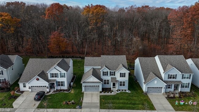 Building Photo - 4816 Lake View Dr