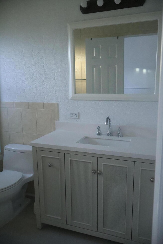 Building Photo - 14750 SW 156th Ave