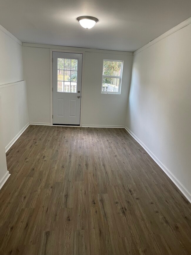 Building Photo - Spacious 3BR Townhome • $2,150 • Fenced Yard + Bonus Room • Prime Location