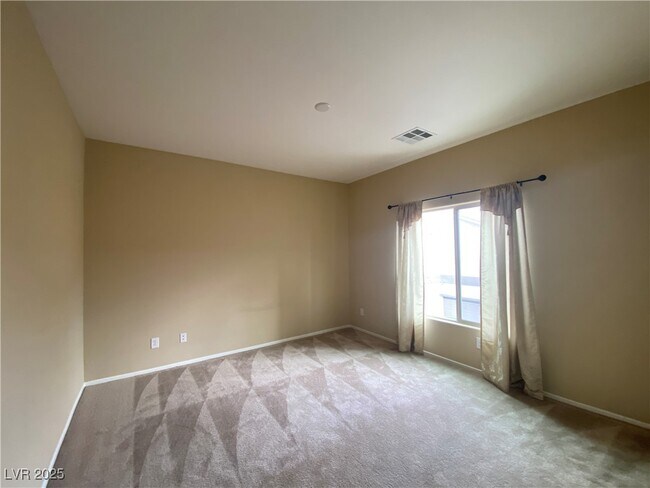 Building Photo - 9614 Vega Carpio Ave