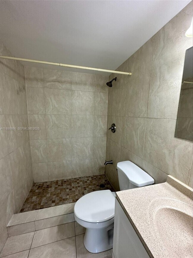 Building Photo - 6214 SW 131st Ct