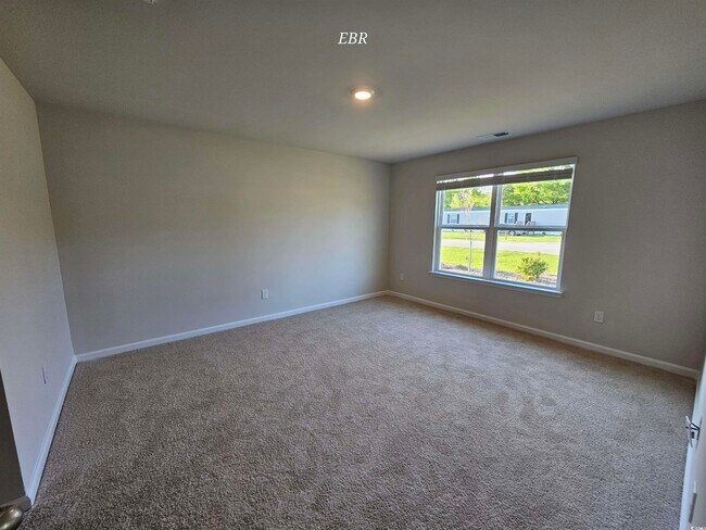 Building Photo - 370 Jeff Waters Cir