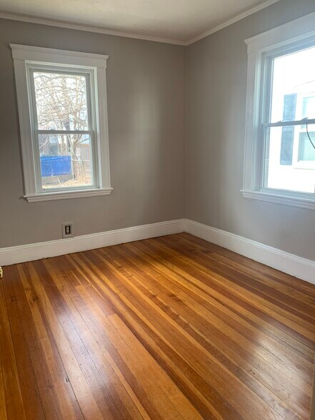 Building Photo - 60 Prentiss St