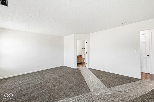 Building Photo - 2747 Foxbriar Pl