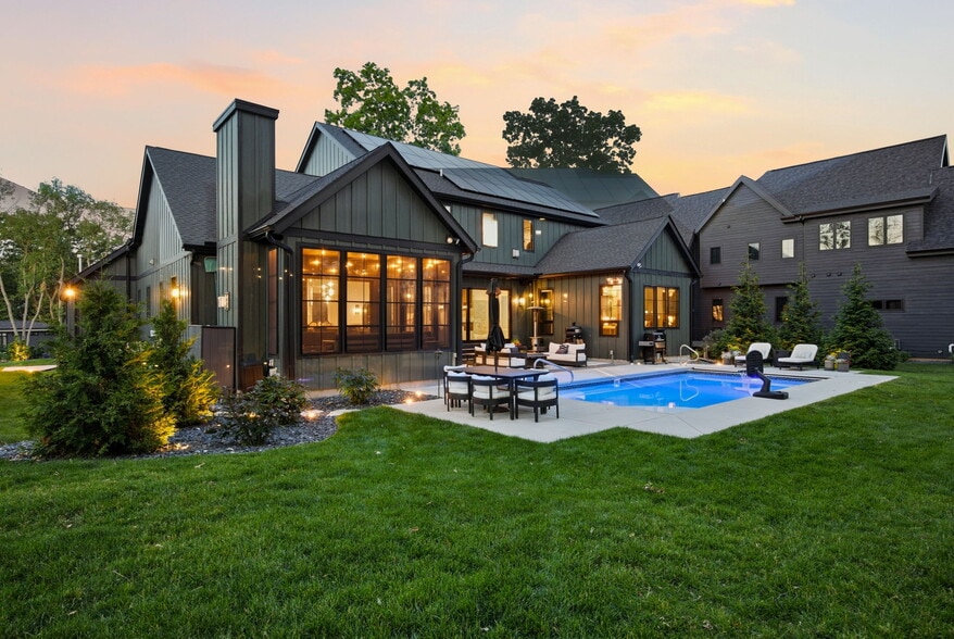 Building Photo - 4937 Championship Cir