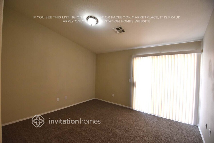 Building Photo - 1516 Los Alamos Dr