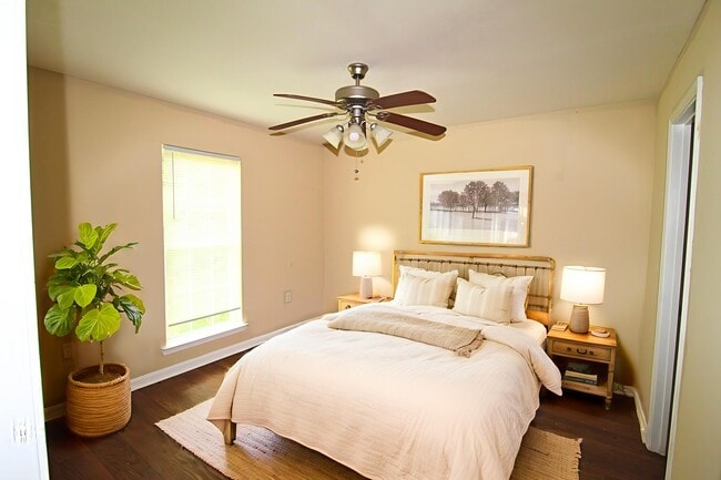 Building Photo - 122 Harden Rd