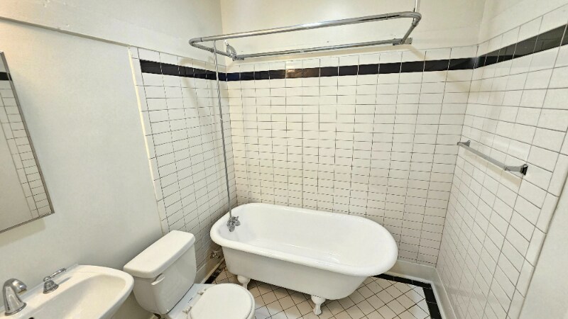 Building Photo - 1414 Logan St