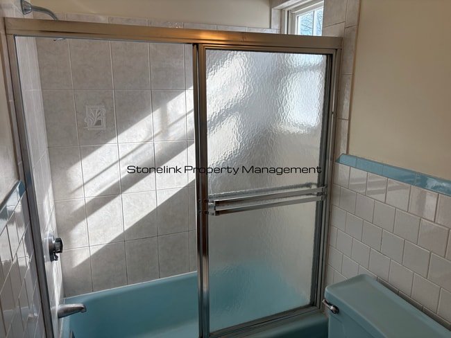 Building Photo - 70 Magill St