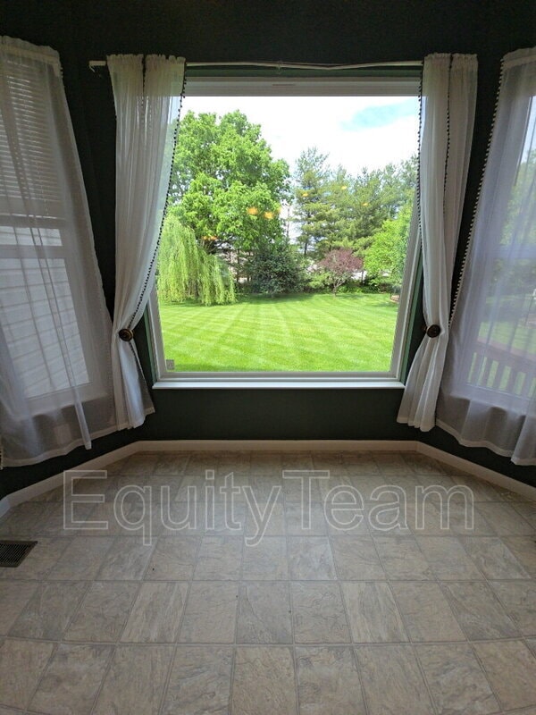 Building Photo - 7823 Spring Garden Ct