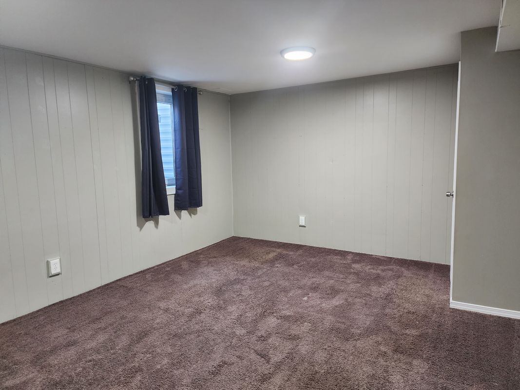 Building Photo - 721 Fraser St