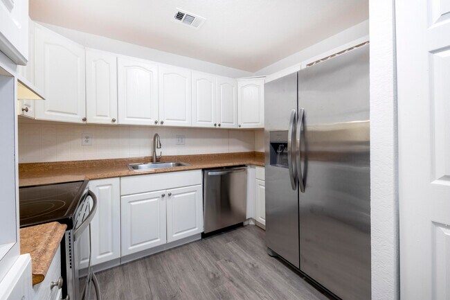 Building Photo - 8059 SW 18th Ct