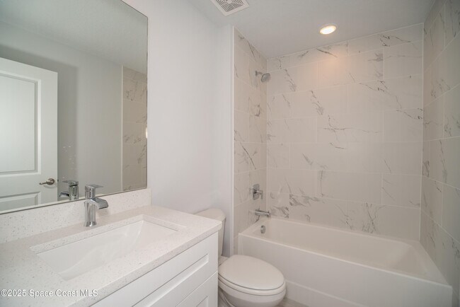 Building Photo - 1241 Platt Ave SW