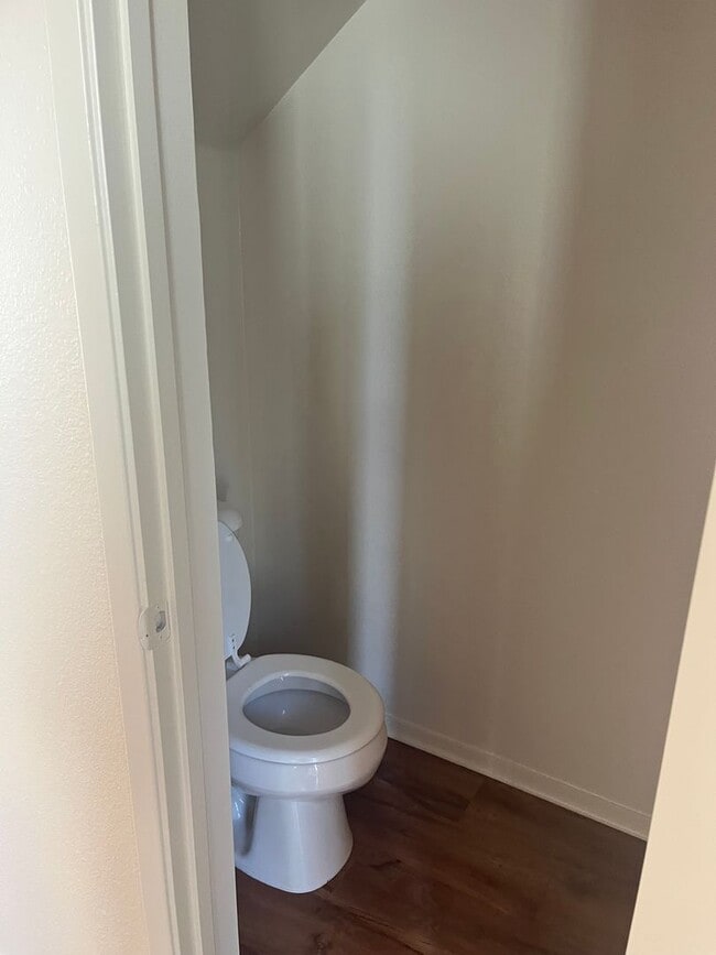 Building Photo - 3 bedroom 2 bath Home in Merced