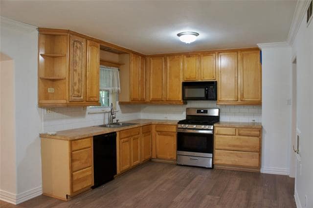 Building Photo - 1510 Westwood Dr