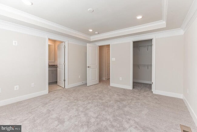 Building Photo - 8039 Blue Stream Dr