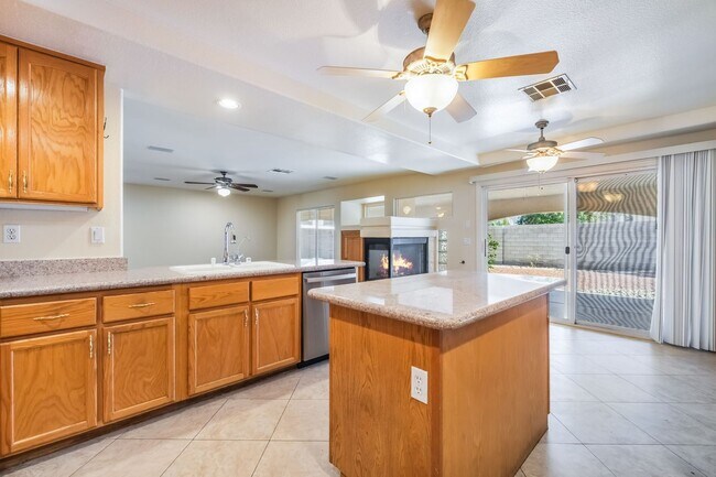 Building Photo - 5 bedroom home in Silverado Ranch area low upkeep yard