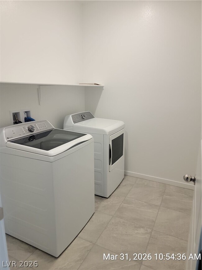 Building Photo - 1524 Maya Xing Ave