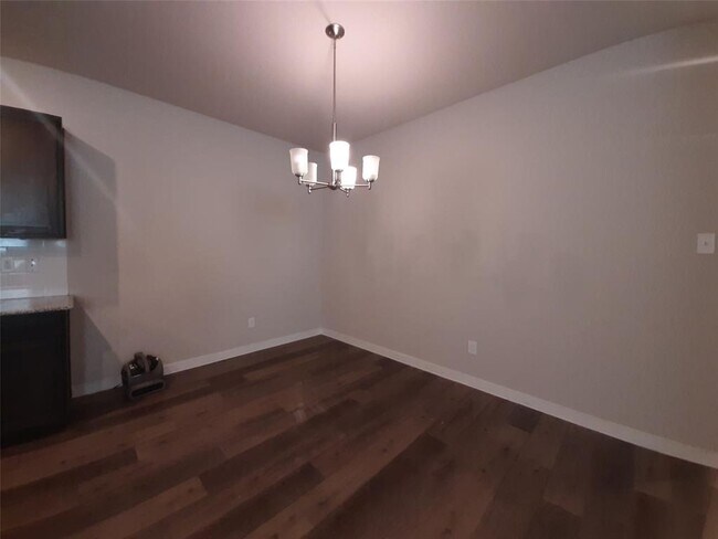 Building Photo - 25104 Pacific Wren Dr