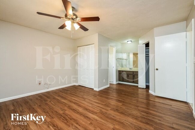 Building Photo - 9279 San Carlos Blvd