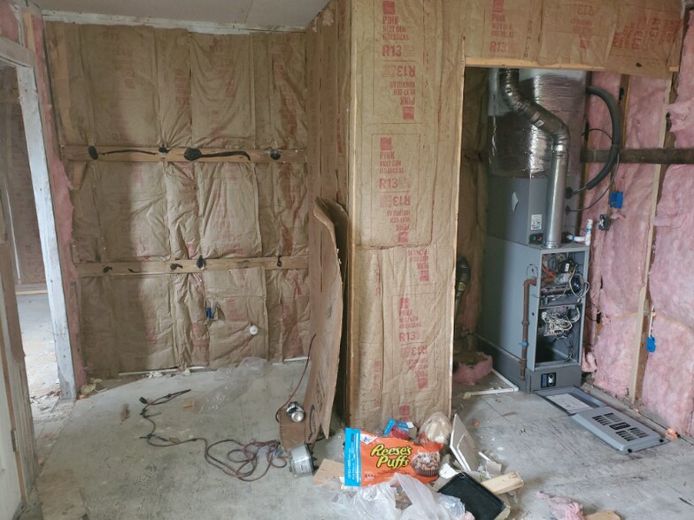 Building Photo - 2925 Colorado Ave