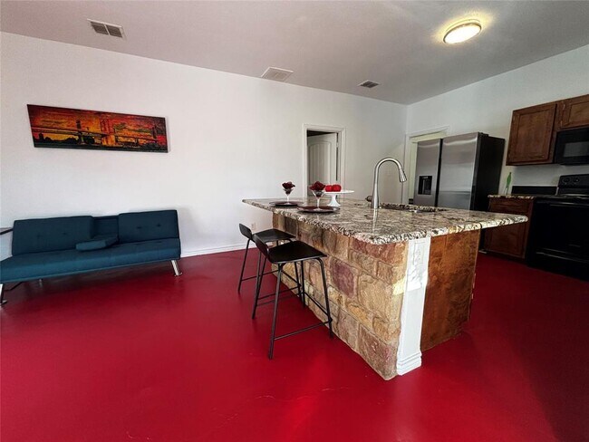 Building Photo - 102 Austin Elaine Dr