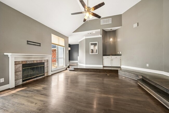 Building Photo - 1380 Meandro Ria Ln