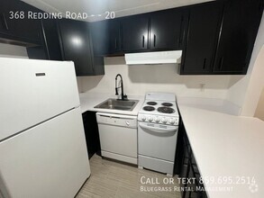 Building Photo - Newly Renovated Spacious 1 Bed in Amazing ...