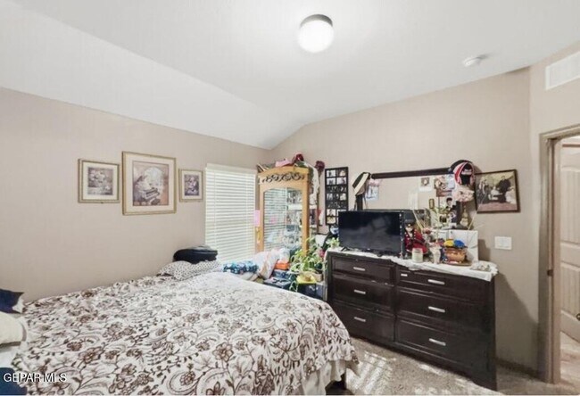 Building Photo - 14904 Tierra Coruna Ave
