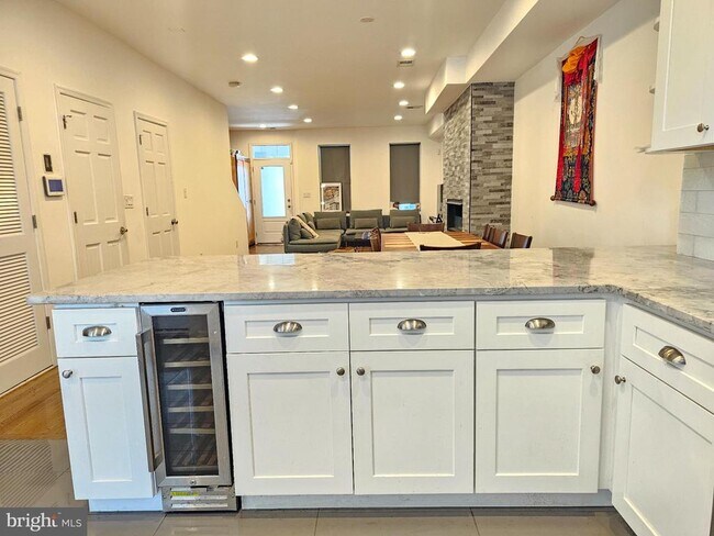 Building Photo - 1311 S St SE