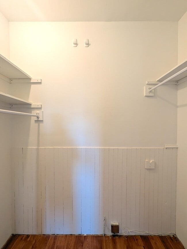 Building Photo - 148 South St