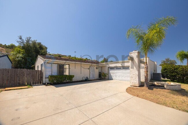 Building Photo - 2863 Roseann Ave