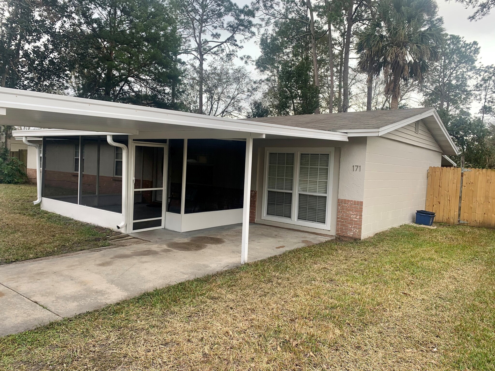 Building Photo - 171 Evergreen Ln