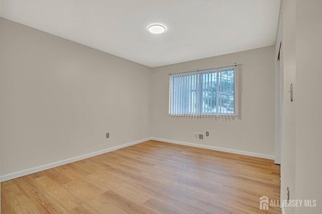 Building Photo - 4517 Birchwood Ct