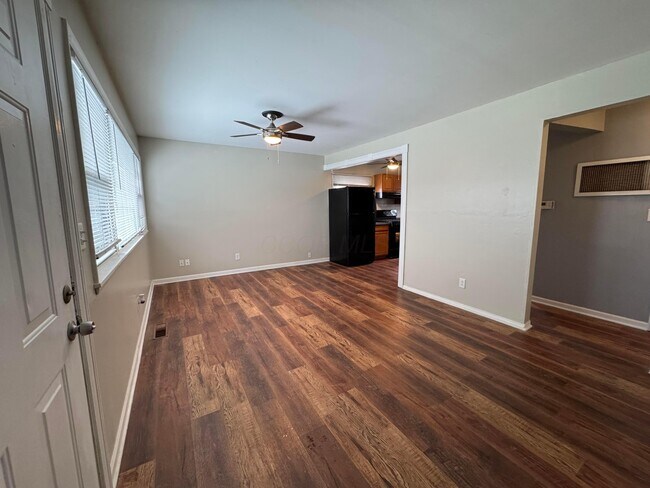 Building Photo - 4105 Elbern Ave