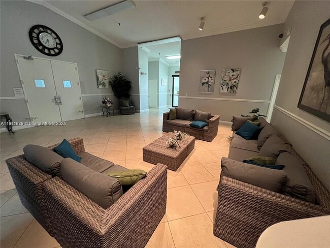 Building Photo - 2230 N Cypress Bend Dr