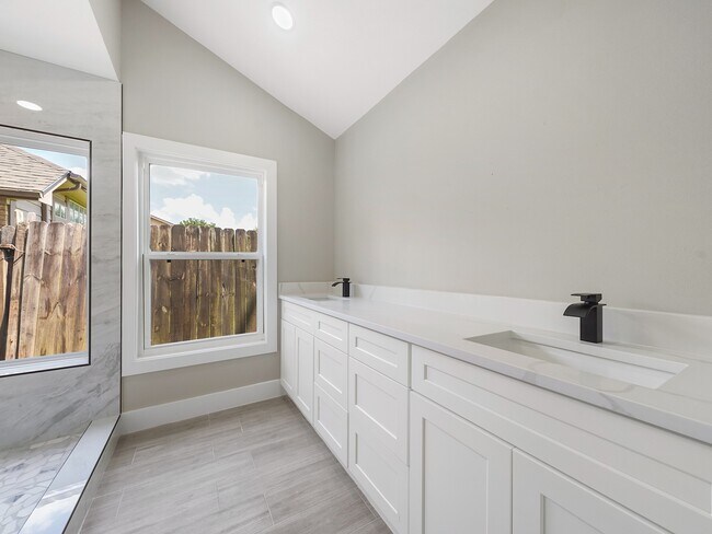 Building Photo - 4227 Tasselwood Ln