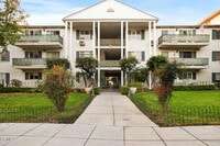 Building Photo - 1233 N Columbus Ave