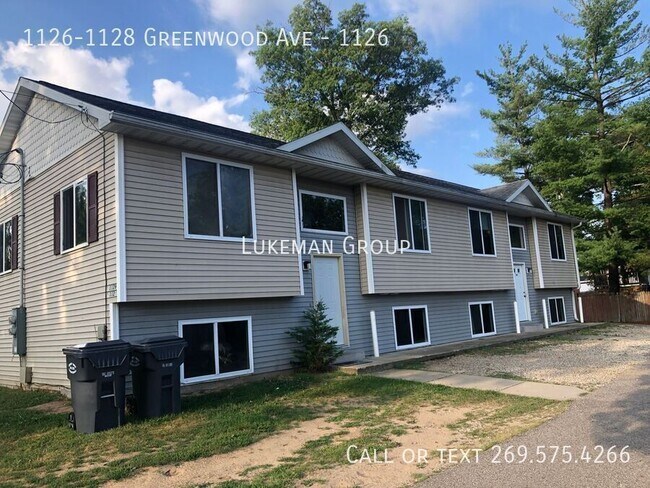 Building Photo - 1126-1128 Greenwood Ave-1126