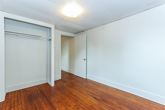 Building Photo - Charming and Spacious House Available Now