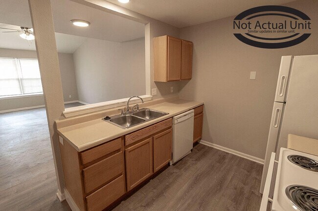 Building Photo - 1521 Typhoon Ct