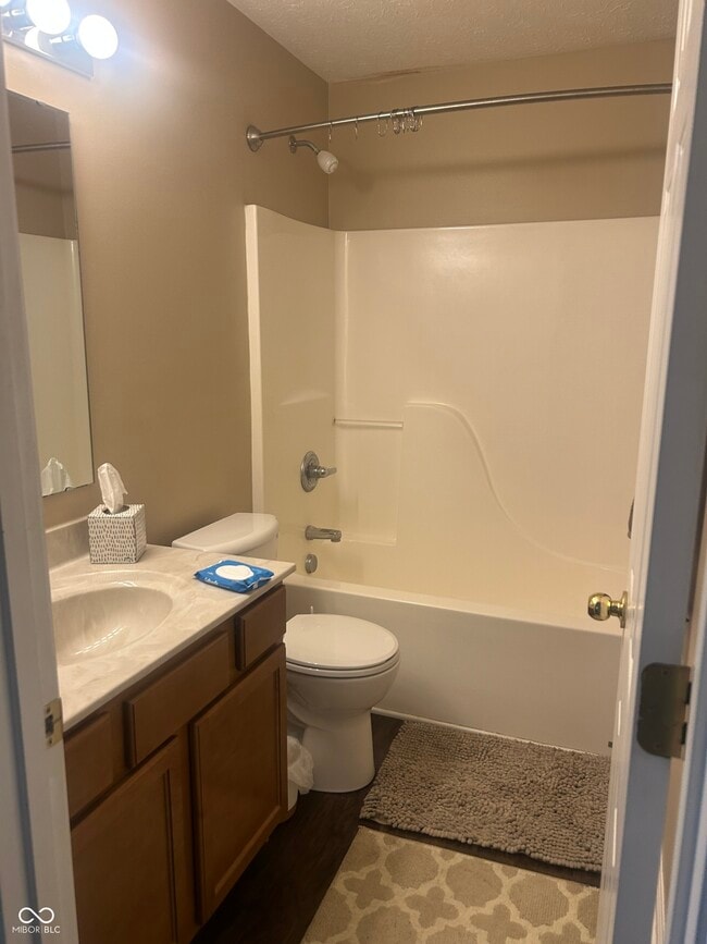 Building Photo - 720 Bluff Creek Dr