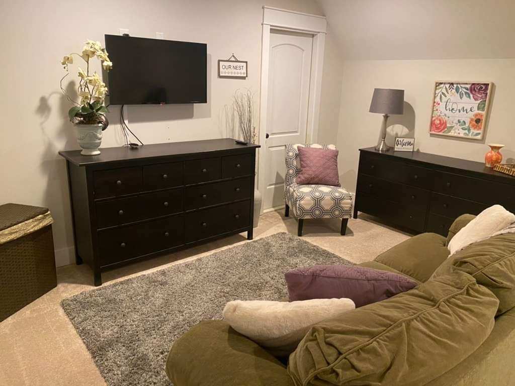 Fully Furnished Apartment - 7441 River Rd
