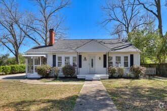 Building Photo - 126 Horry St SE