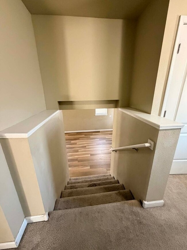 Building Photo - LEASETAKEOVER: NO DEPOSIT NEEDED!!!  4 BEDROOM / 2 BATHROOM HOUSE IN JOPLIN MO!!!